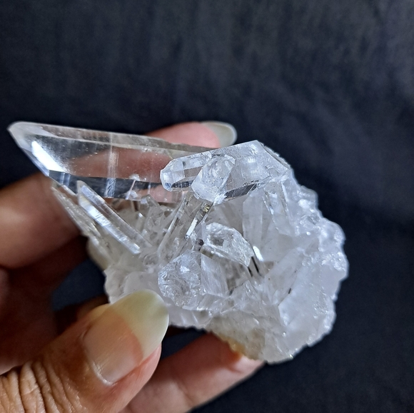 Energy Clear Quartz Crystal Stone - Picture 6 of 8